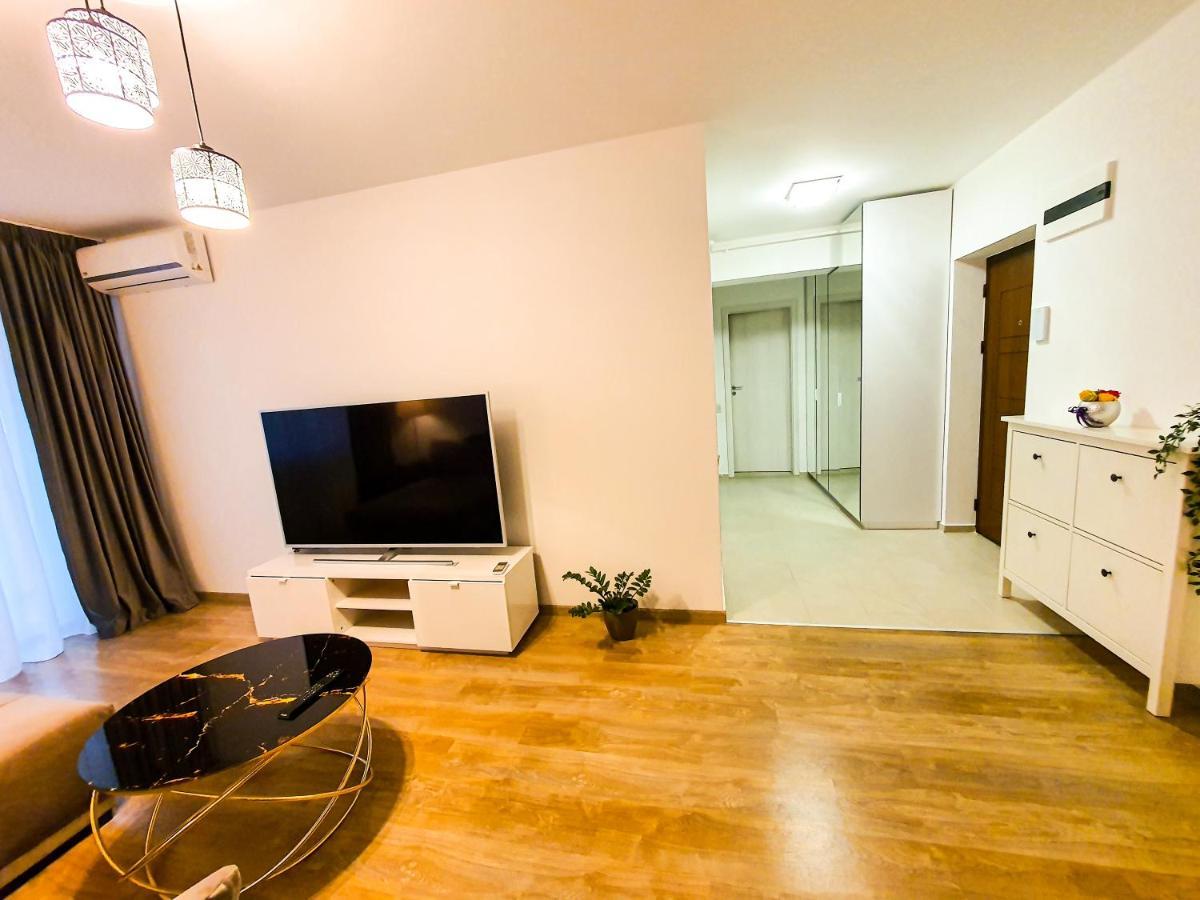 Luxurious Retreat 1Br Apartment With Netflix, Private Parking And Self Check In Popesti-Leordeni Exterior photo